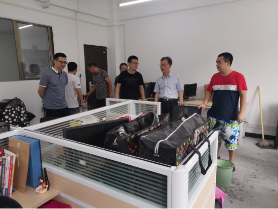 说明: http://www.hbpu.edu.cn/__local/3/F1/CE/9D7A3B2DF6934E0BD9747B67715_2E106EDD_E18C0.png